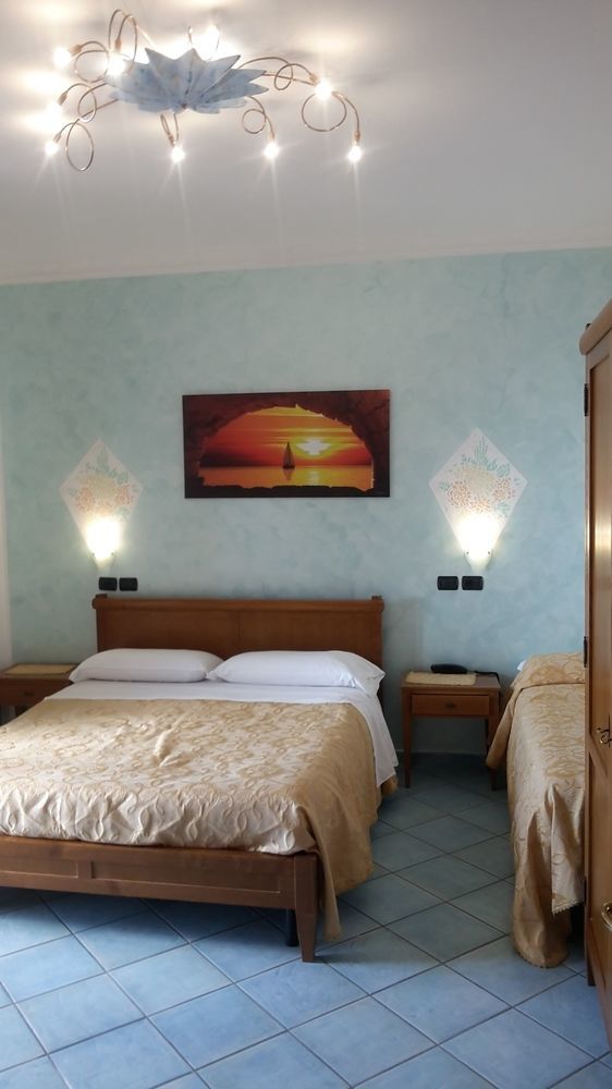 מלון אג'רולה Agriturismo Mare E Monti מראה חיצוני תמונה